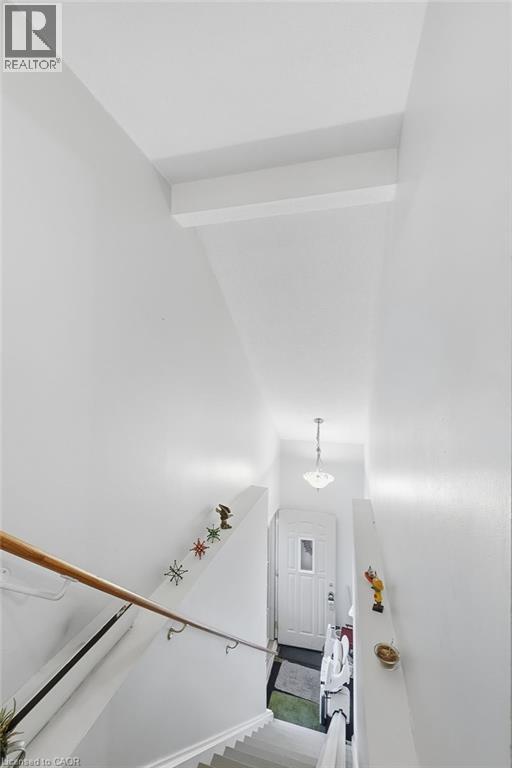 337 Kingswood Drive Unit# 31, Kitchener, Ontario  N2E 1X5 - Photo 4 - 40780487