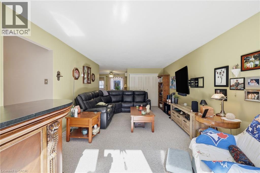 337 Kingswood Drive Unit# 31, Kitchener, Ontario  N2E 1X5 - Photo 10 - 40780487