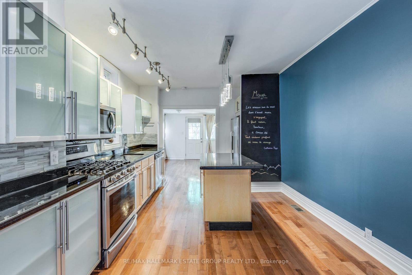 50 Logan Avenue, Toronto, Ontario  M4M 2M8 - Photo 10 - E12504674