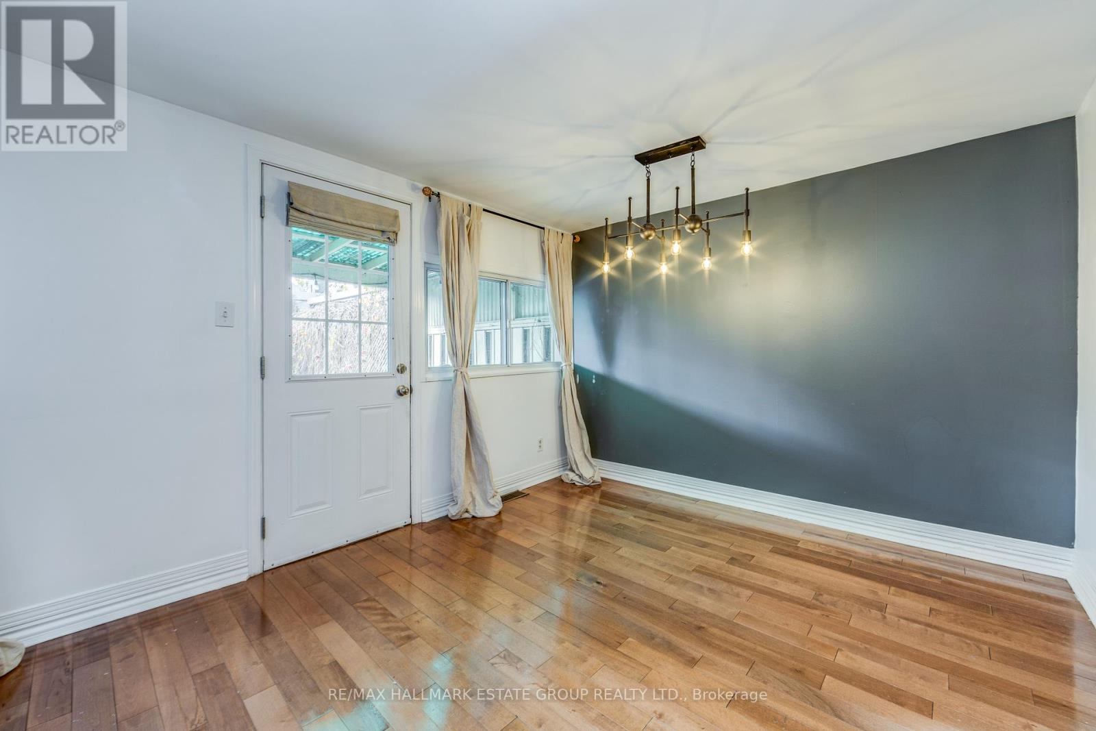 50 Logan Avenue, Toronto, Ontario  M4M 2M8 - Photo 16 - E12504674