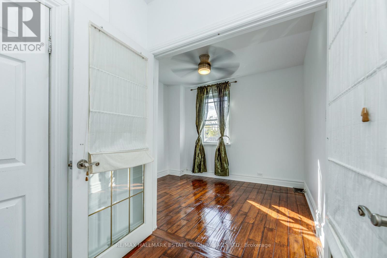 50 Logan Avenue, Toronto, Ontario  M4M 2M8 - Photo 21 - E12504674