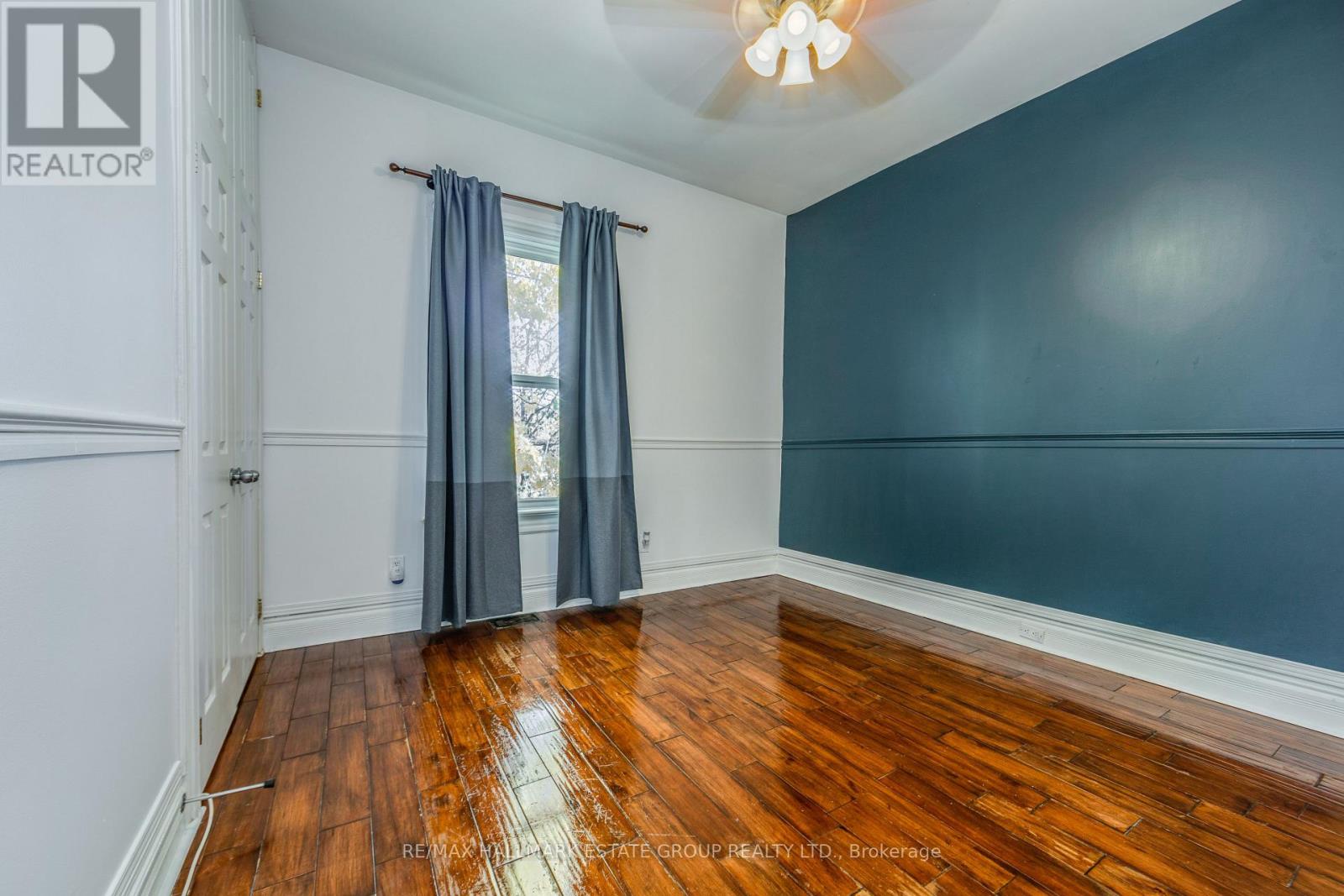 50 Logan Avenue, Toronto, Ontario  M4M 2M8 - Photo 23 - E12504674