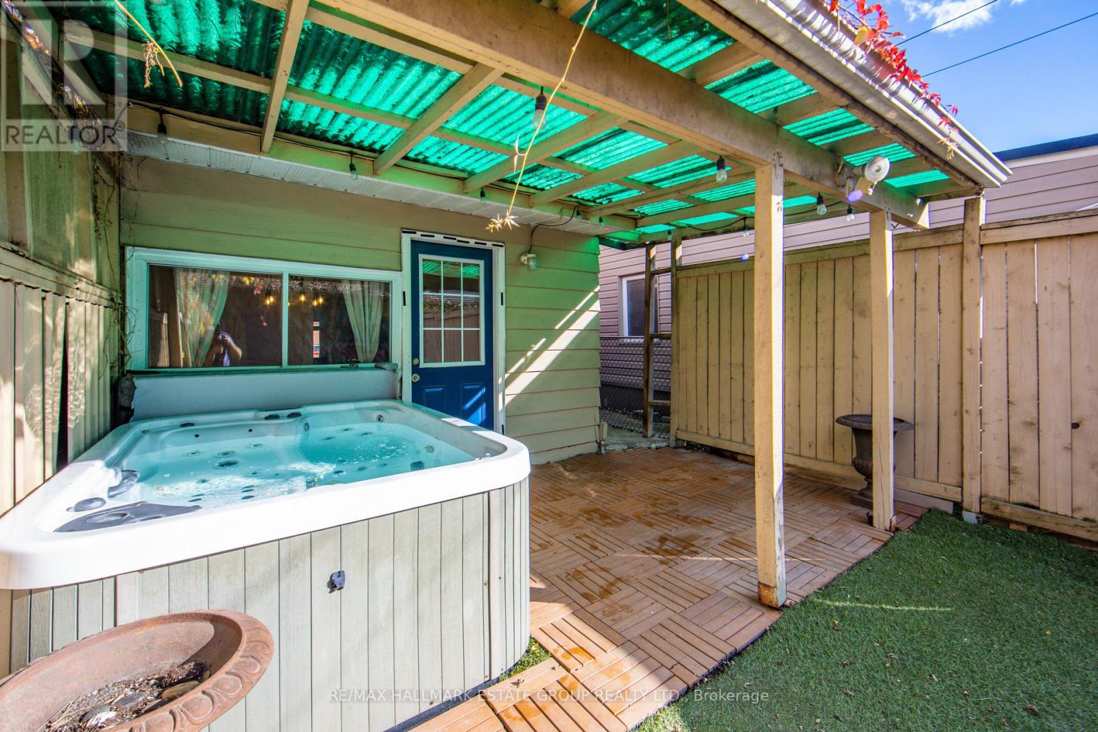 50 Logan Avenue, Toronto, Ontario  M4M 2M8 - Photo 44 - E12504674