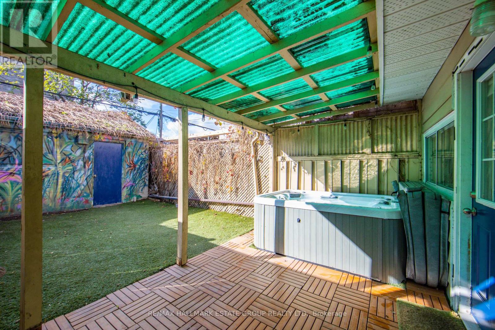 50 Logan Avenue, Toronto, Ontario  M4M 2M8 - Photo 46 - E12504674