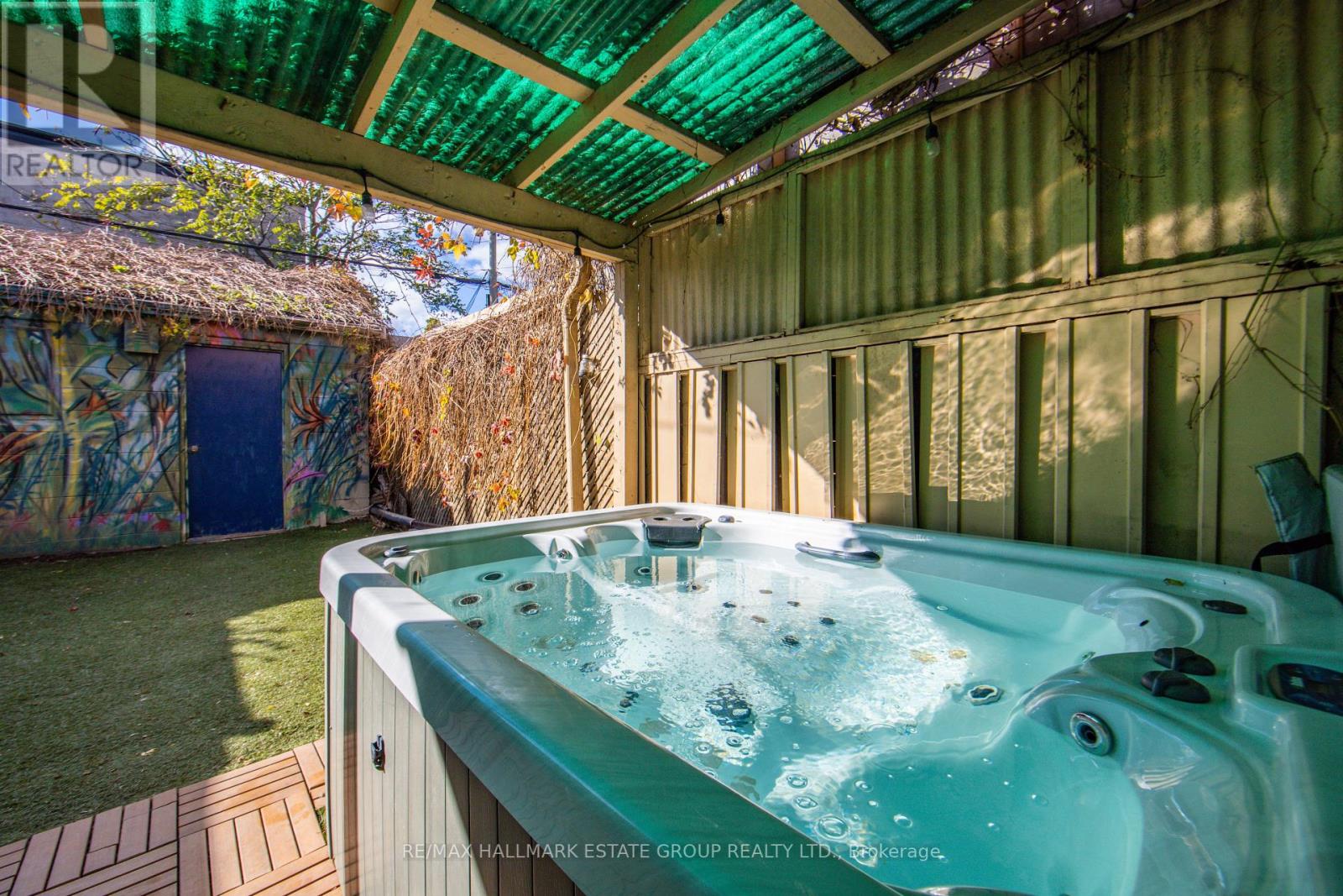 50 Logan Avenue, Toronto, Ontario  M4M 2M8 - Photo 47 - E12504674