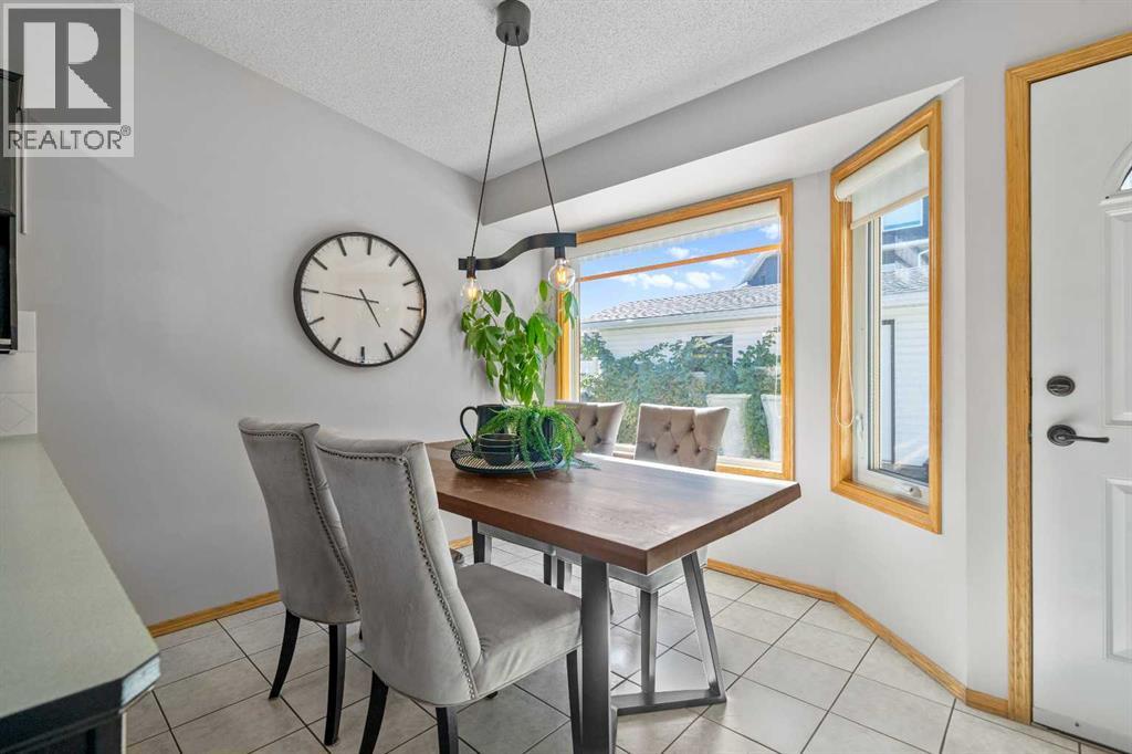 177 Hidden Vale Close Nw, Calgary, Alberta  T3A 5C7 - Photo 12 - A2262539