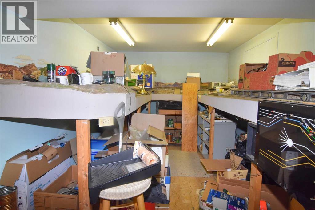 1140 Trafford Drive Nw, Calgary, Alberta  T2K 2T8 - Photo 19 - A2265216