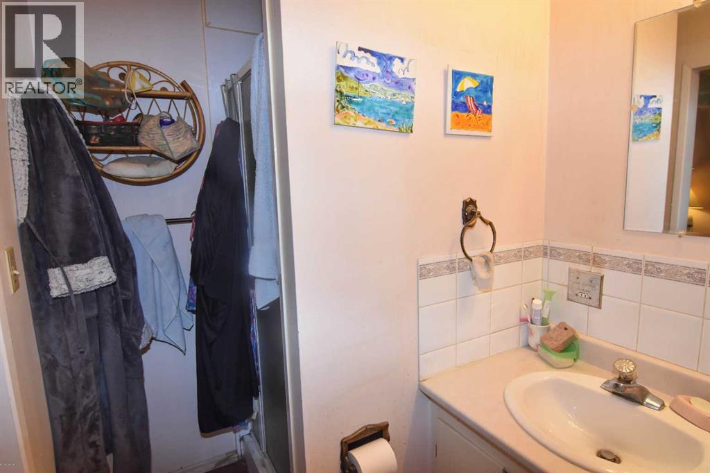 1140 Trafford Drive Nw, Calgary, Alberta  T2K 2T8 - Photo 15 - A2265216