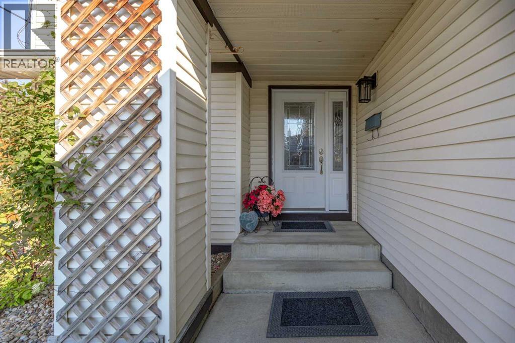 291 Mckerrell Way Se, Calgary, Alberta  T2Z 1P7 - Photo 2 - A2267819