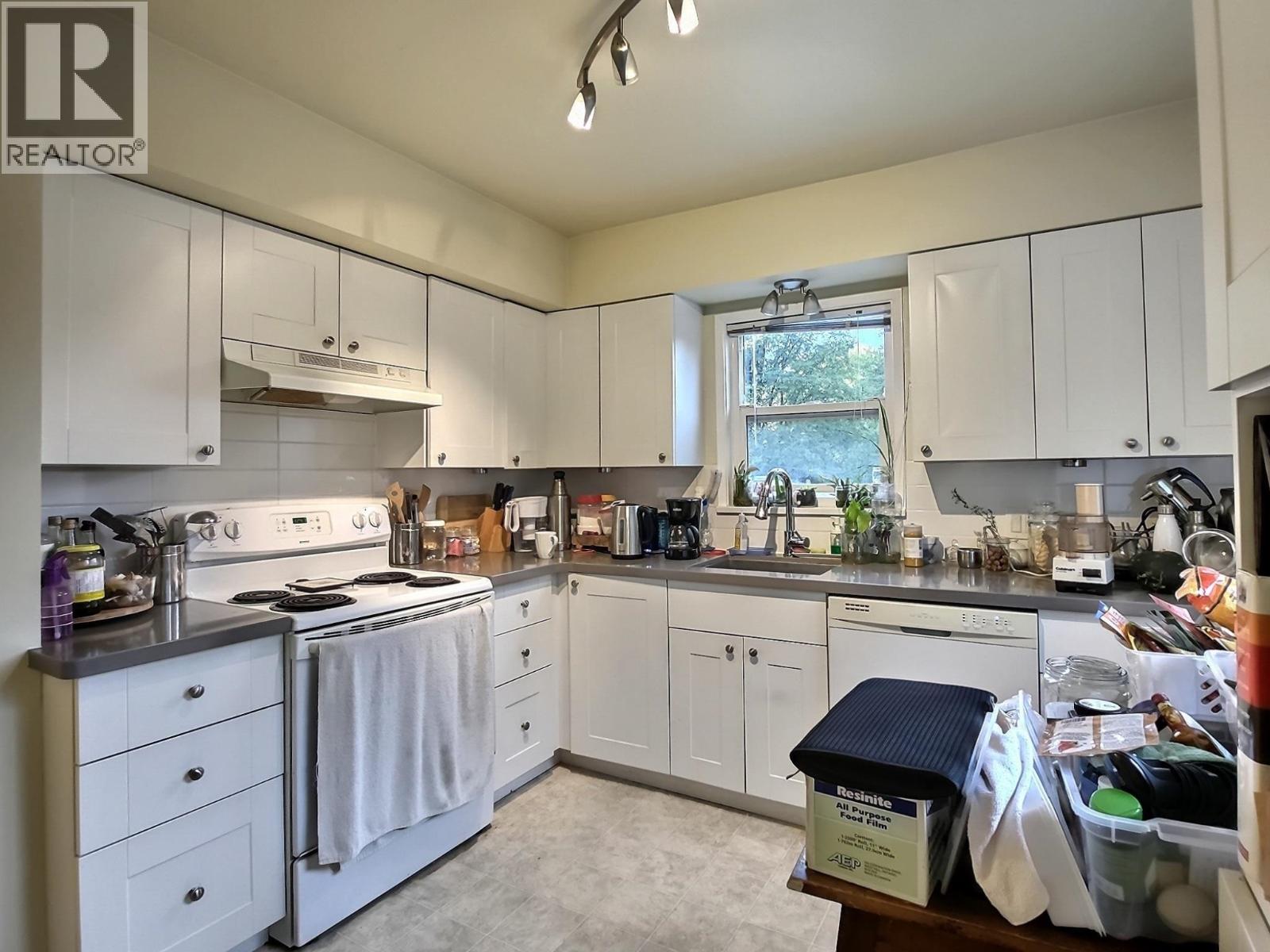 1621 Adanac Street, Vancouver, British Columbia  V5L 2C7 - Photo 10 - R3049453