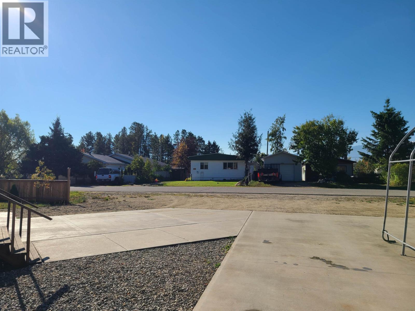 1070 4th Avenue, Valemount, British Columbia  V0E 2Z0 - Photo 14 - R3064089