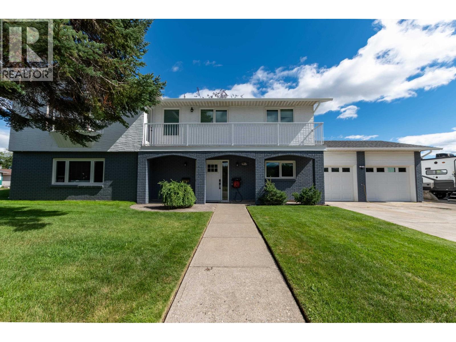 616 Dornbierer Crescent, Prince George, British Columbia  V2M 6A1 - Photo 3 - R3064165