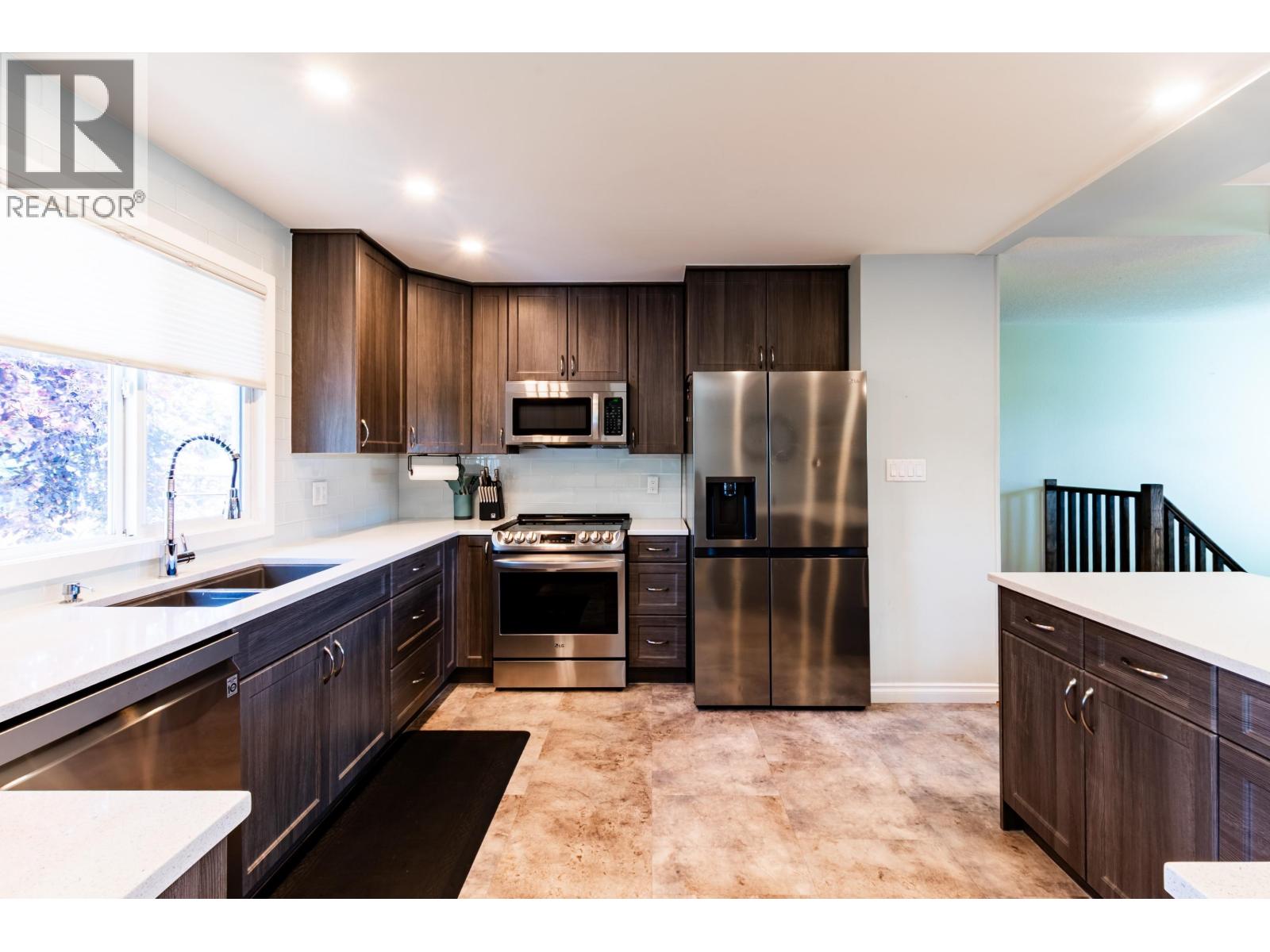 616 Dornbierer Crescent, Prince George, British Columbia  V2M 6A1 - Photo 5 - R3064165