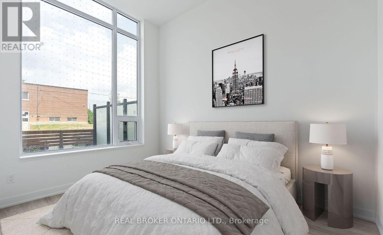 104 - 8188 Yonge Street, Vaughan, Ontario  L4J 0M2 - Photo 2 - N12504570