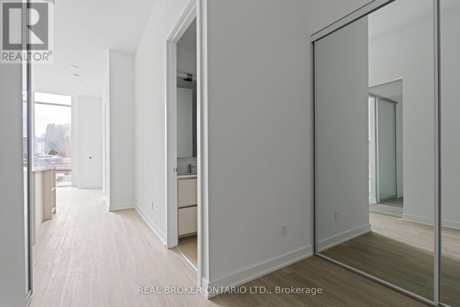 104 - 8188 Yonge Street, Vaughan, Ontario  L4J 0M2 - Photo 8 - N12504570