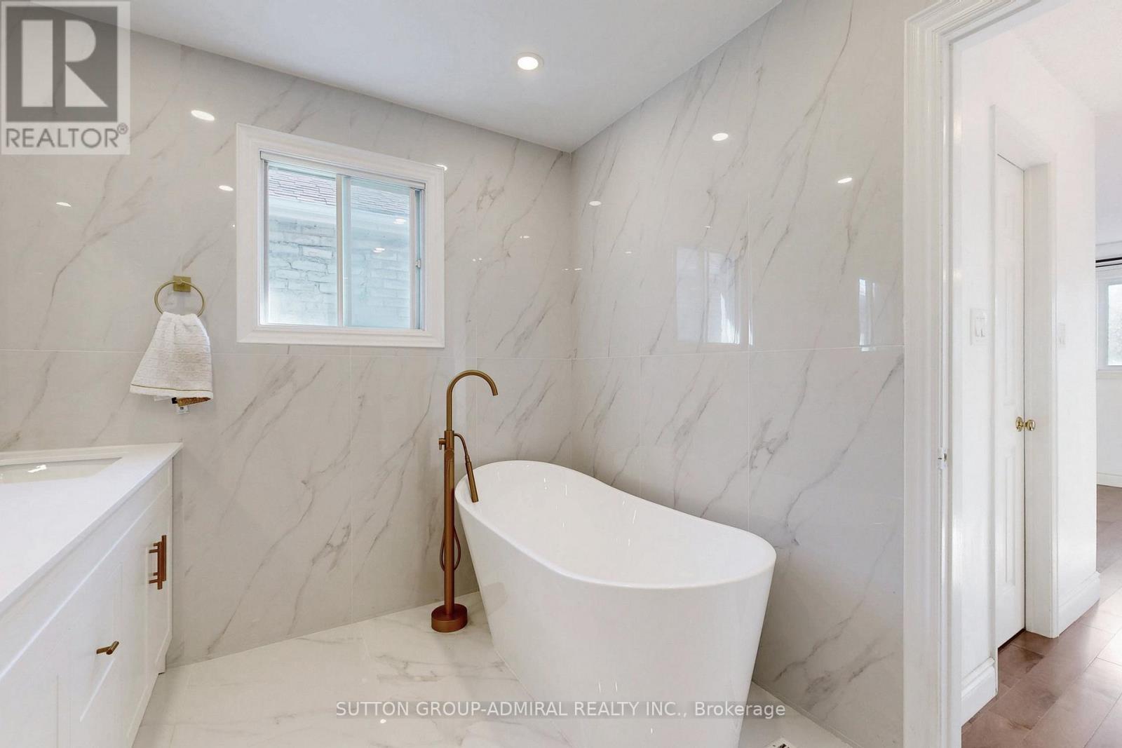 300 Charlton Avenue, Vaughan, Ontario  L4J 6H4 - Photo 20 - N12504602