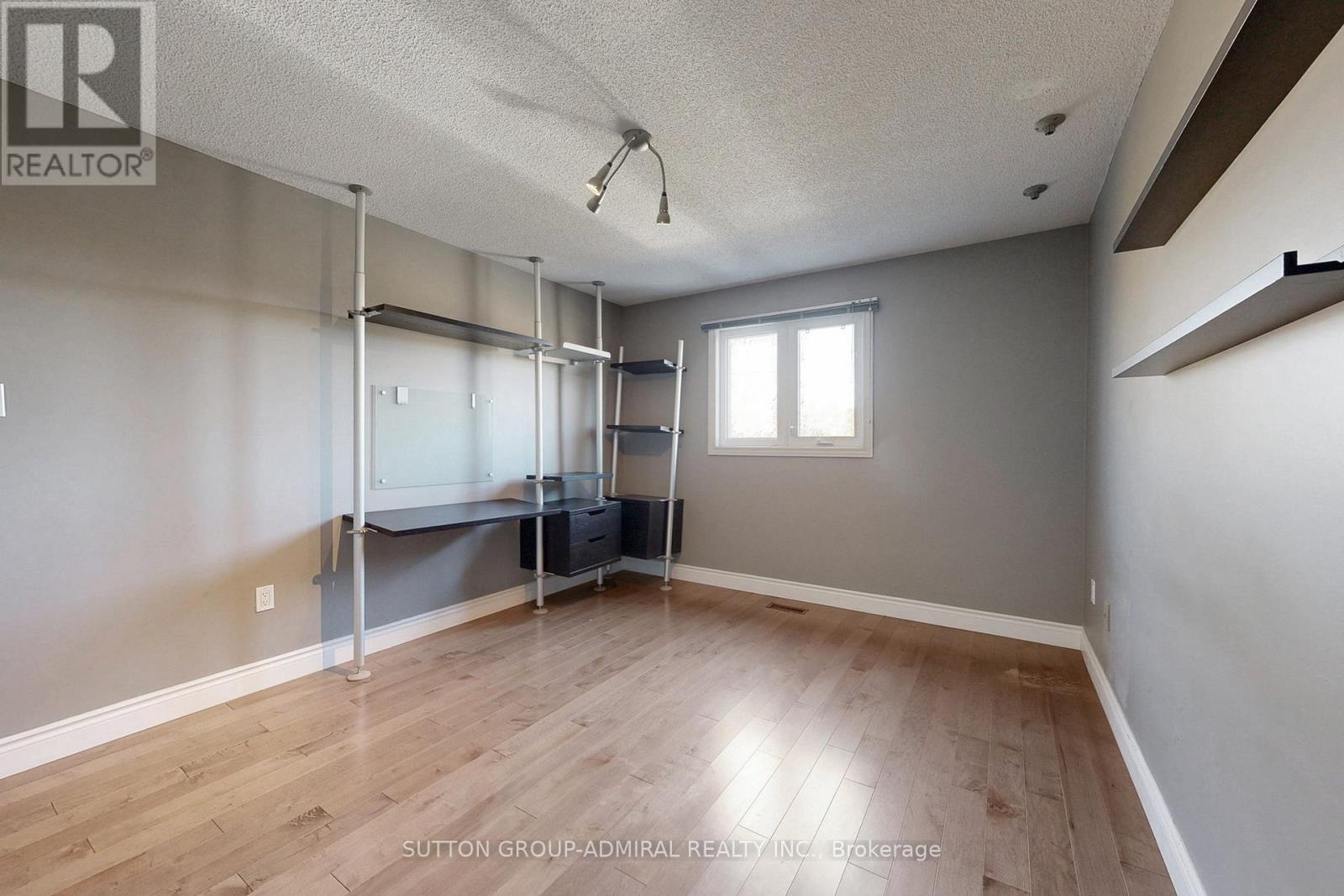 300 Charlton Avenue, Vaughan, Ontario  L4J 6H4 - Photo 24 - N12504602