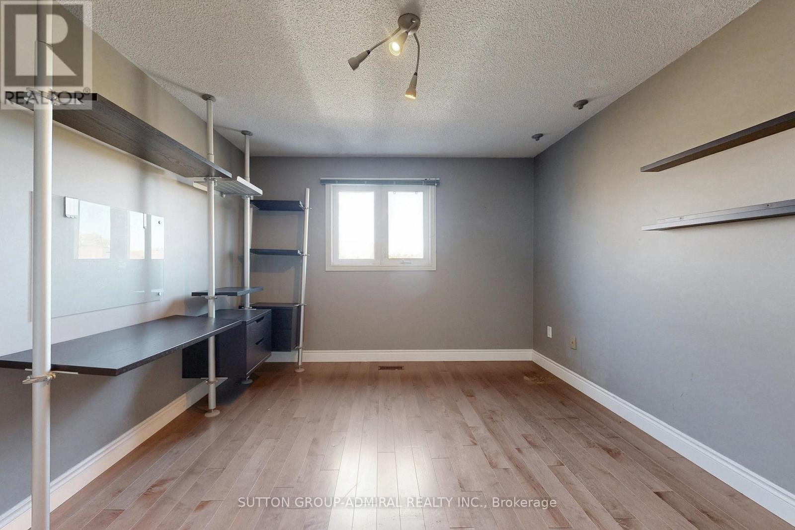 300 Charlton Avenue, Vaughan, Ontario  L4J 6H4 - Photo 25 - N12504602