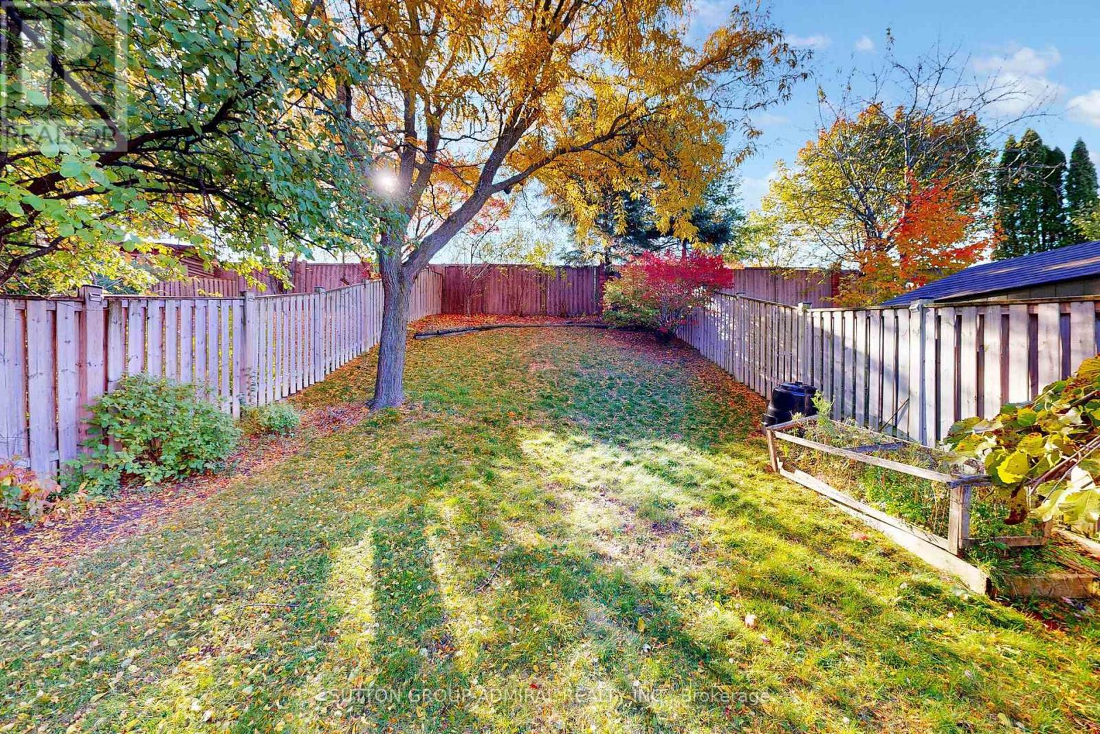 300 Charlton Avenue, Vaughan, Ontario  L4J 6H4 - Photo 35 - N12504602