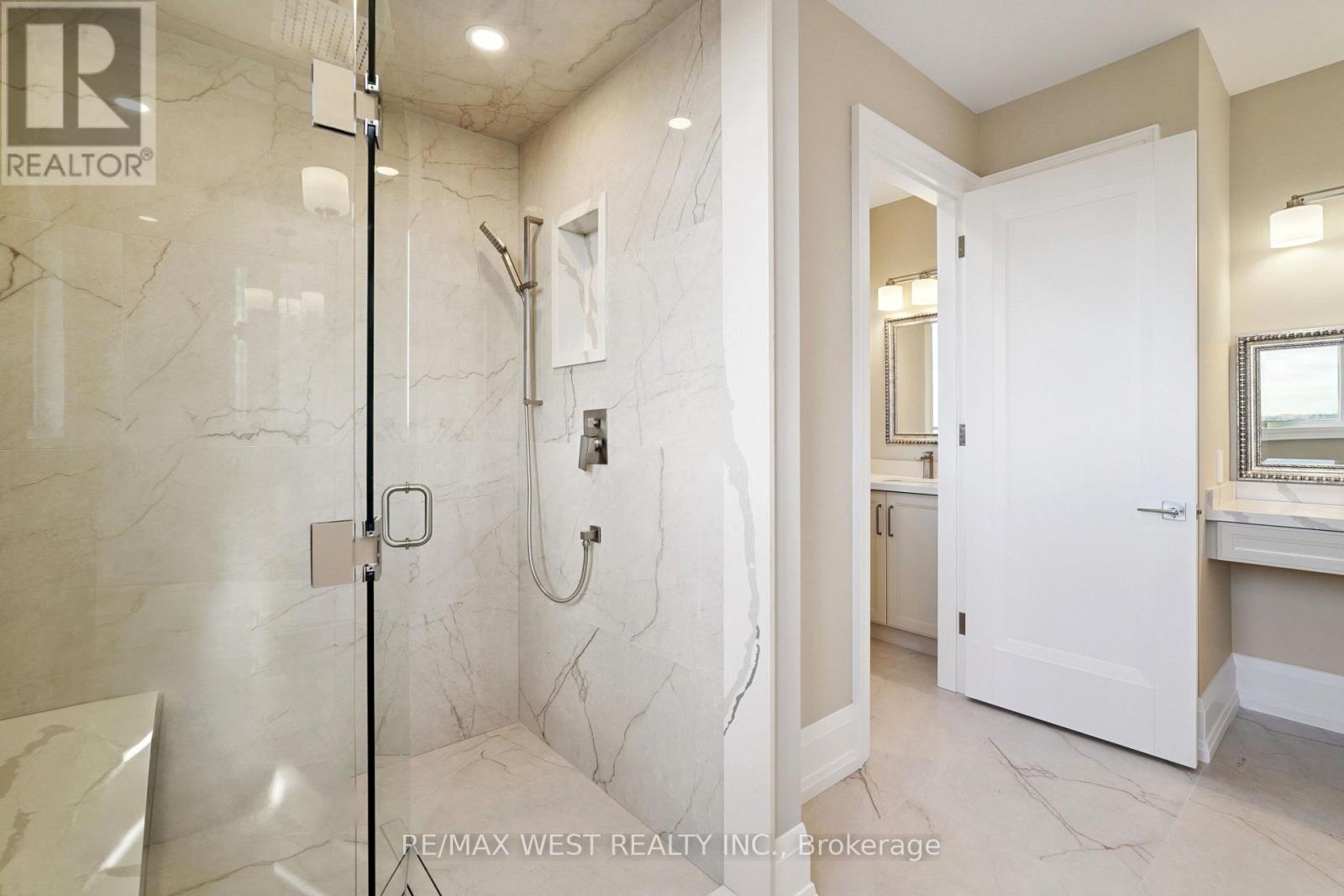 29 W Dykie Court, Bradford West Gwillimbury (Bradford), Ontario  L3Z 0Y1 - Photo 17 - N12504628