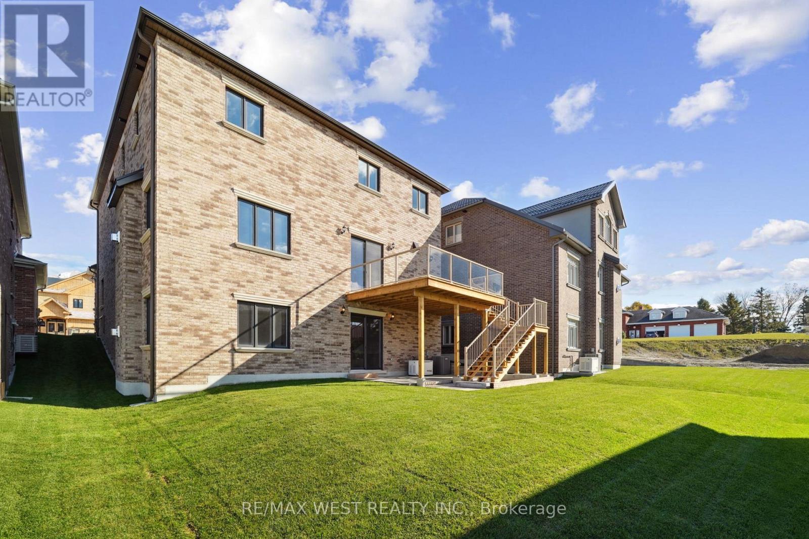 29 W Dykie Court, Bradford West Gwillimbury (Bradford), Ontario  L3Z 0Y1 - Photo 34 - N12504628