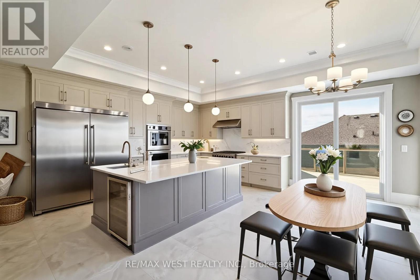 29 W Dykie Court, Bradford West Gwillimbury (Bradford), Ontario  L3Z 0Y1 - Photo 8 - N12504628