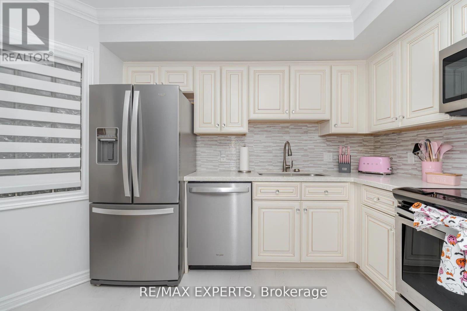 22 - 77 Mill Street E, New Tecumseth (Tottenham), Ontario  L0G 1W0 - Photo 23 - N12504680