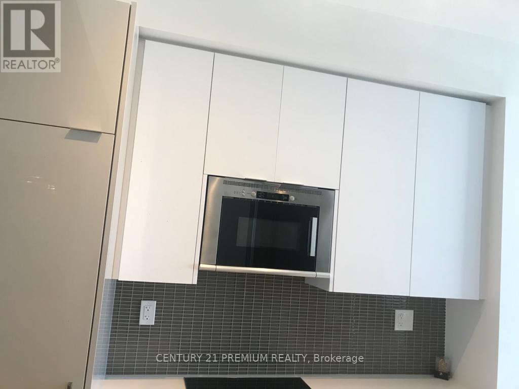 419 - 2908 Hwy 7 Road, Vaughan, Ontario  L4K 0K5 - Photo 2 - N12504714