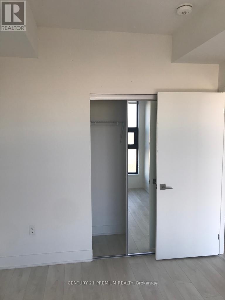 419 - 2908 Hwy 7 Road, Vaughan, Ontario  L4K 0K5 - Photo 5 - N12504714