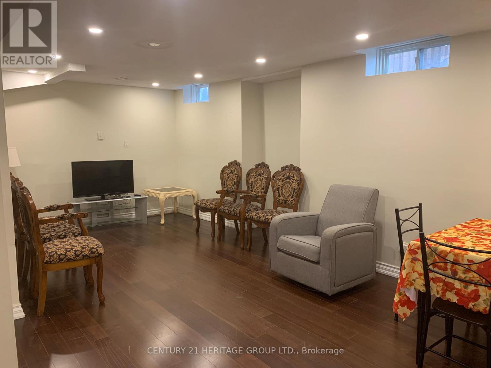 Basement - 964 Ferndale Crescent, Newmarket, Ontario  L3Y 6B7 - Photo 4 - N12504730