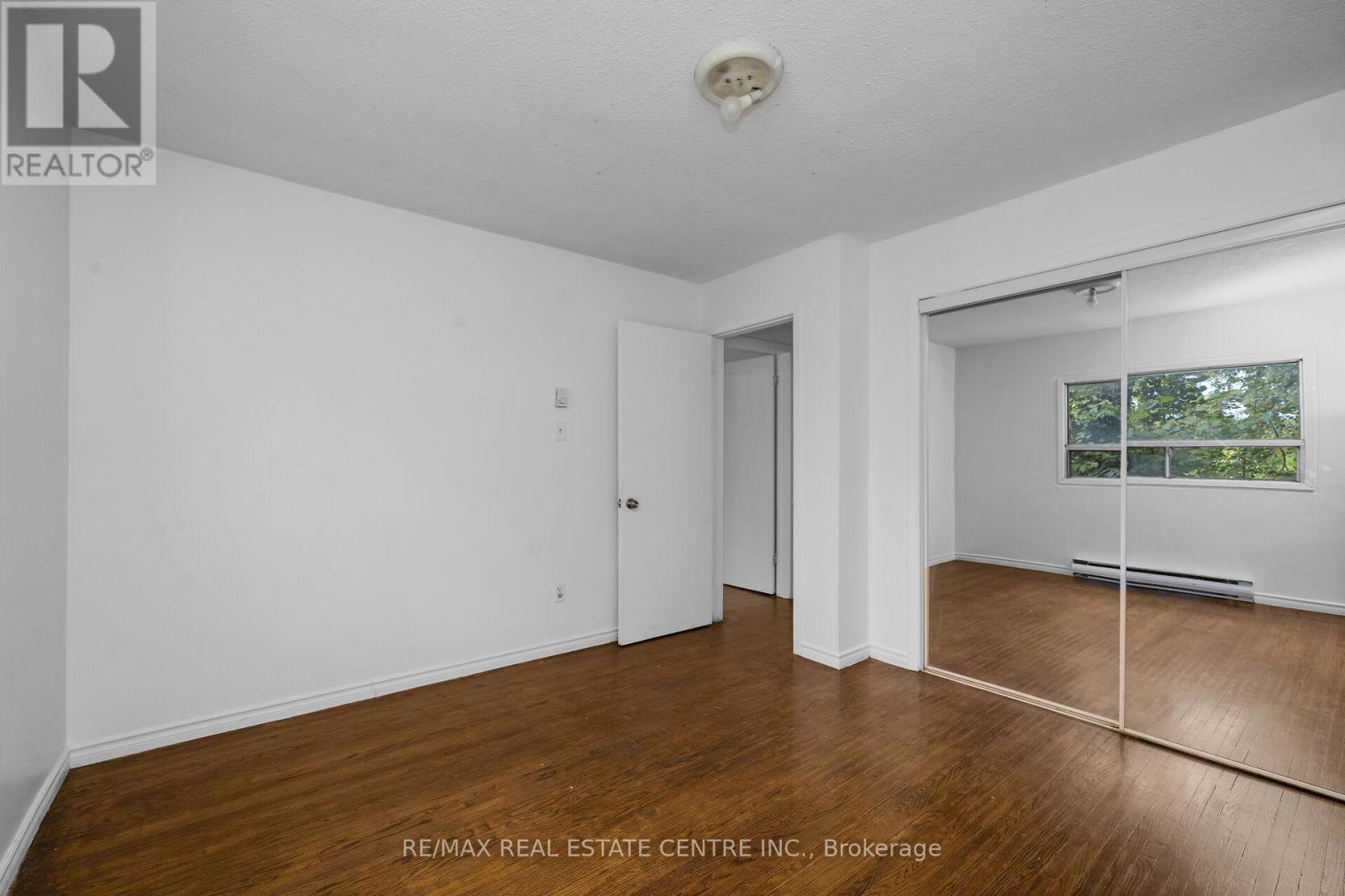 28 Adamson Street S, Halton Hills, Ontario  L0P 1K0 - Photo 18 - W12503534