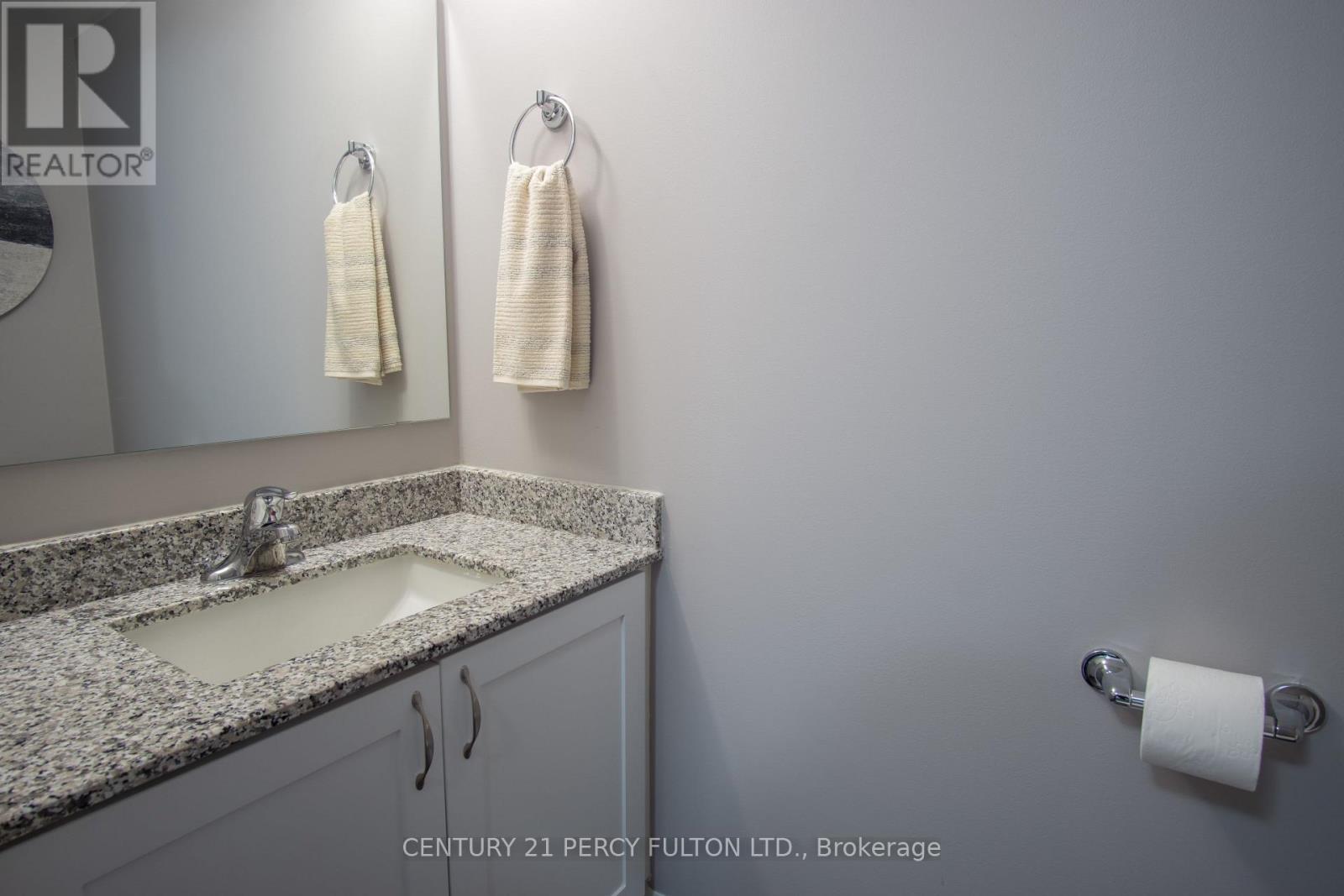 201 - 481 Rupert Avenue, Whitchurch-Stouffville, Ontario  L4A 1Y7 - Photo 15 - N12487253