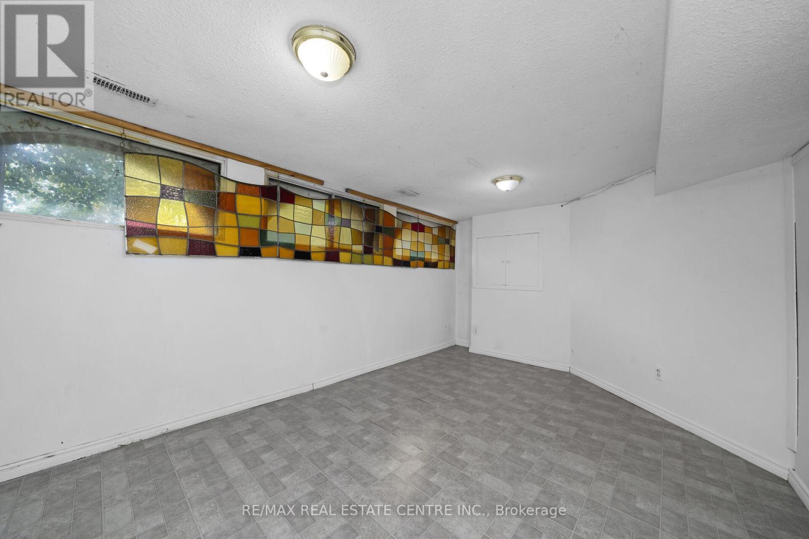 28 Adamson Street S, Halton Hills, Ontario  L0P 1K0 - Photo 20 - W12503534