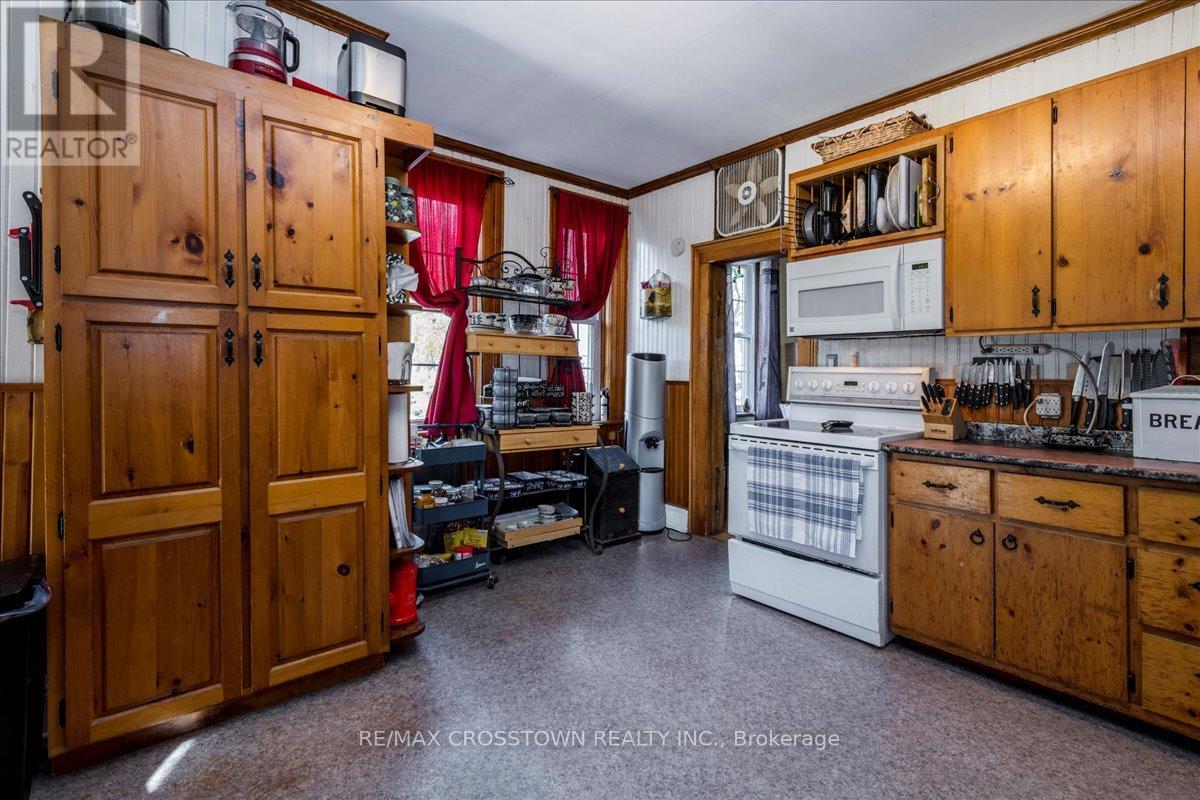 10 Eplett Street, Severn (Coldwater), Ontario  L0K 1E0 - Photo 13 - S12504592