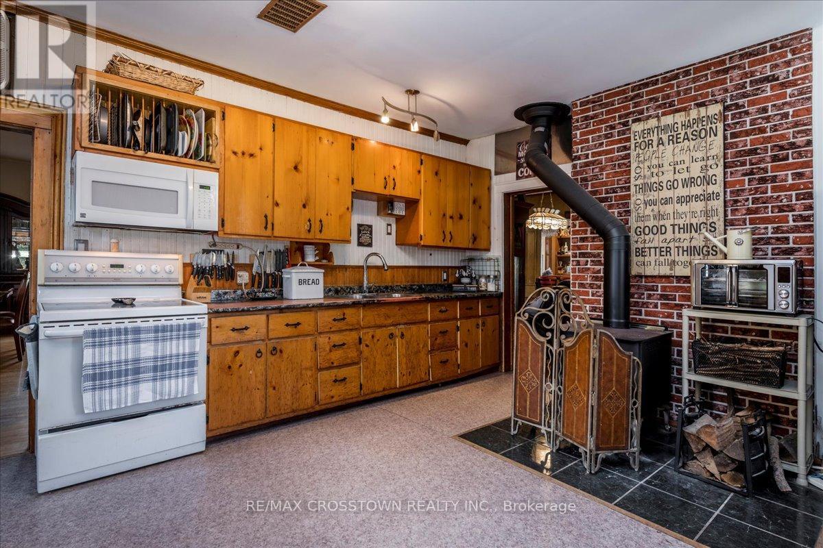 10 Eplett Street, Severn (Coldwater), Ontario  L0K 1E0 - Photo 15 - S12504592