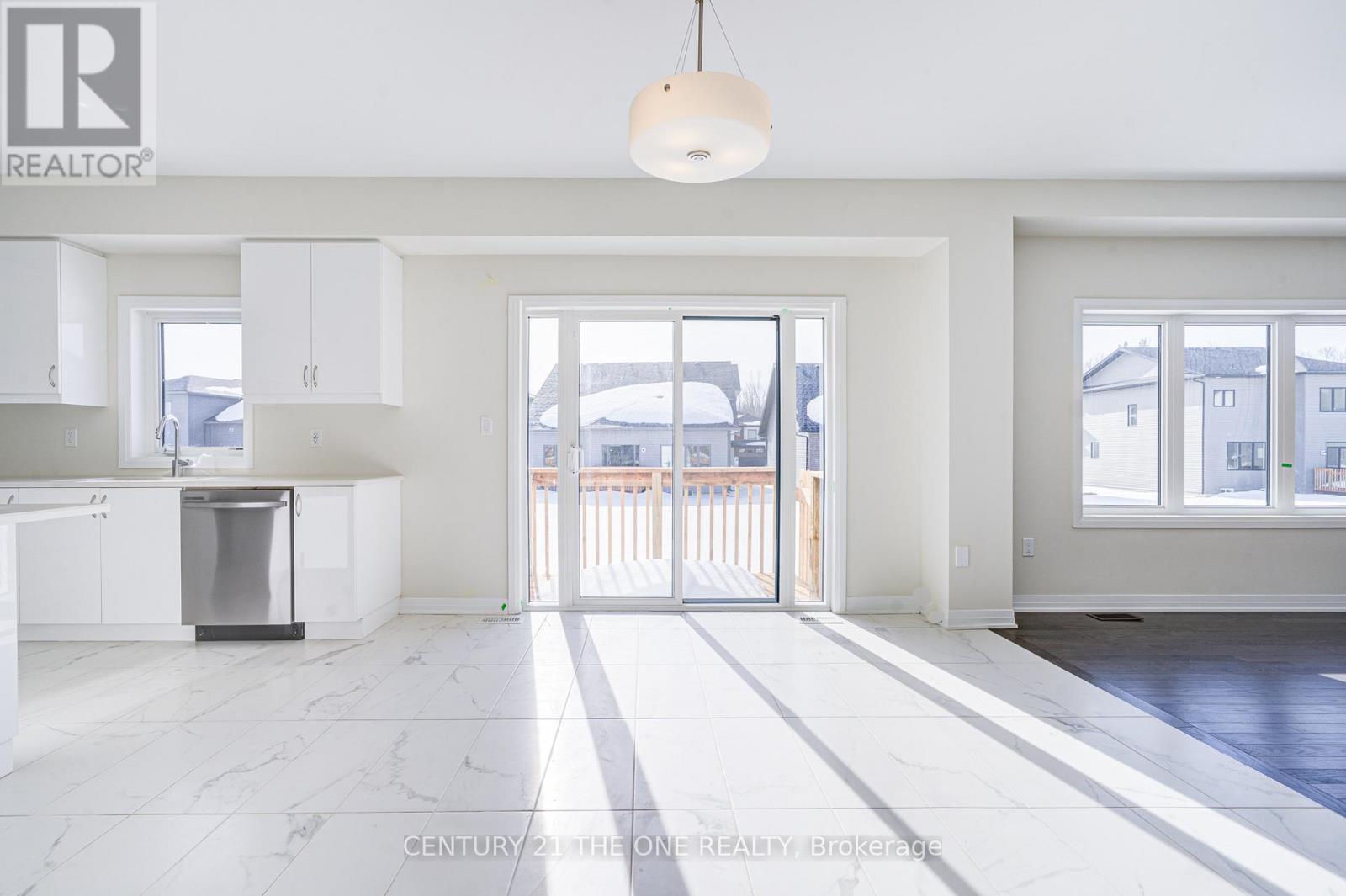 3045 Sandy Acres, Severn (West Shore), Ontario  L3V 8P9 - Photo 17 - S12504832