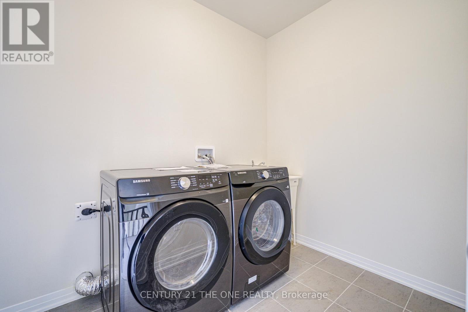 3045 Sandy Acres, Severn (West Shore), Ontario  L3V 8P9 - Photo 26 - S12504832