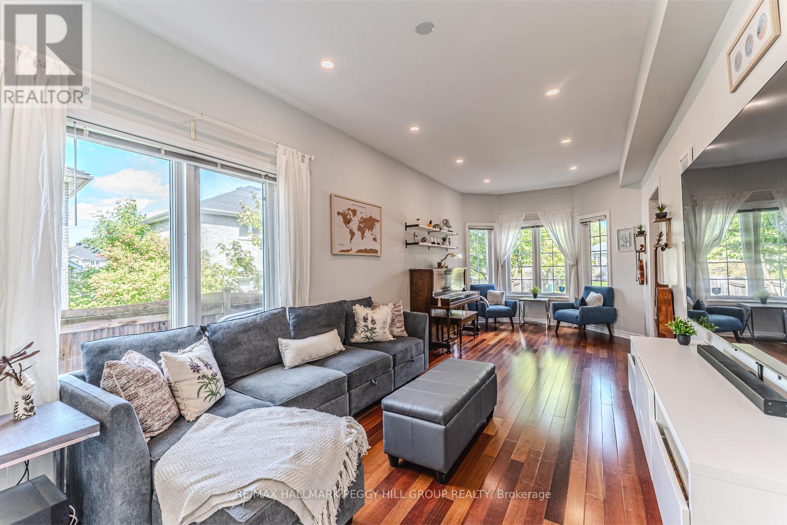 6 Laurelwood Lane, Barrie (Ardagh), Ontario  L4N 0Z8 - Photo 5 - S12504834