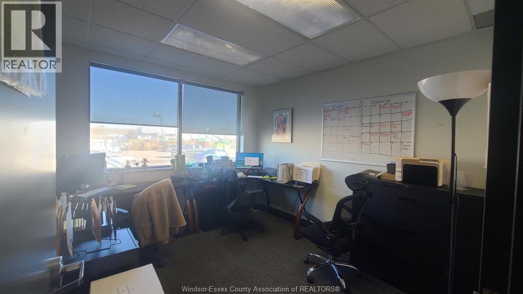 4960 Walker Road Unit# 3, Tecumseh, Ontario  N0R 1L0 - Photo 9 - 25027445