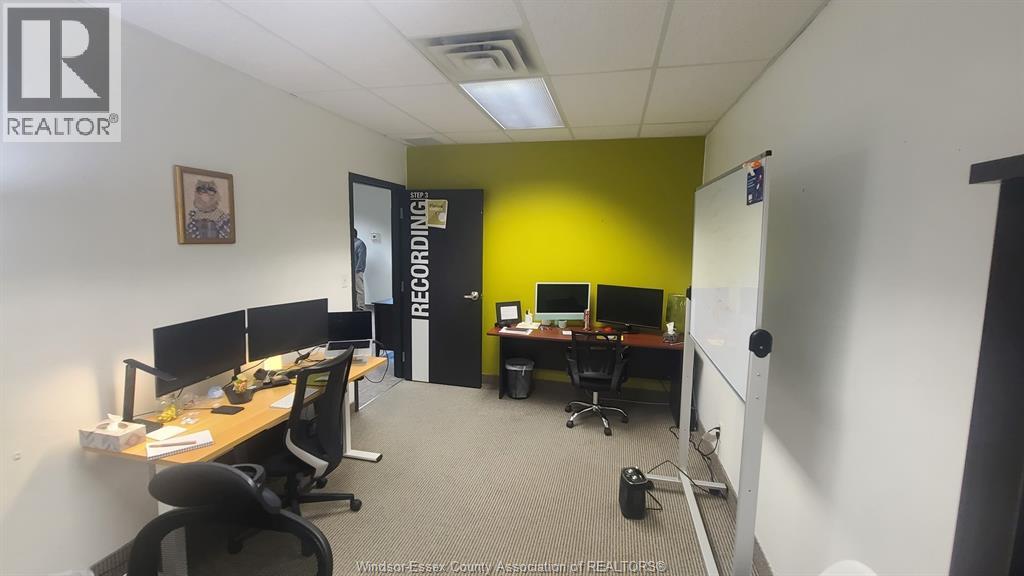 4960 Walker Road Unit# 2, Tecumseh, Ontario  N0R 1L0 - Photo 13 - 25027431