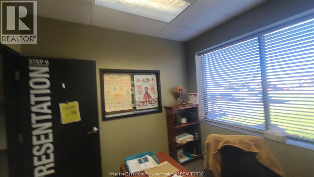 4960 Walker Road Unit# 2, Tecumseh, Ontario  N0R 1L0 - Photo 18 - 25027431