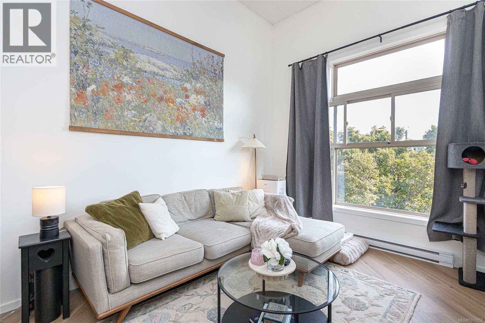 410 2560 Wark St, Victoria, British Columbia  V8T 4G8 - Photo 7 - 1013352