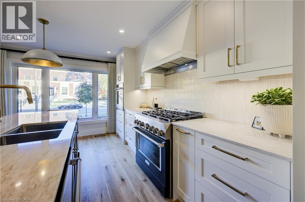 191 John Street W, Waterloo, Ontario  N2L 1C6 - Photo 25 - 40785327