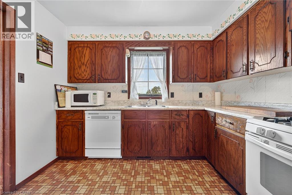 162 Young Road, Dunnville, Ontario  N1A 2W7 - Photo 23 - 40778060