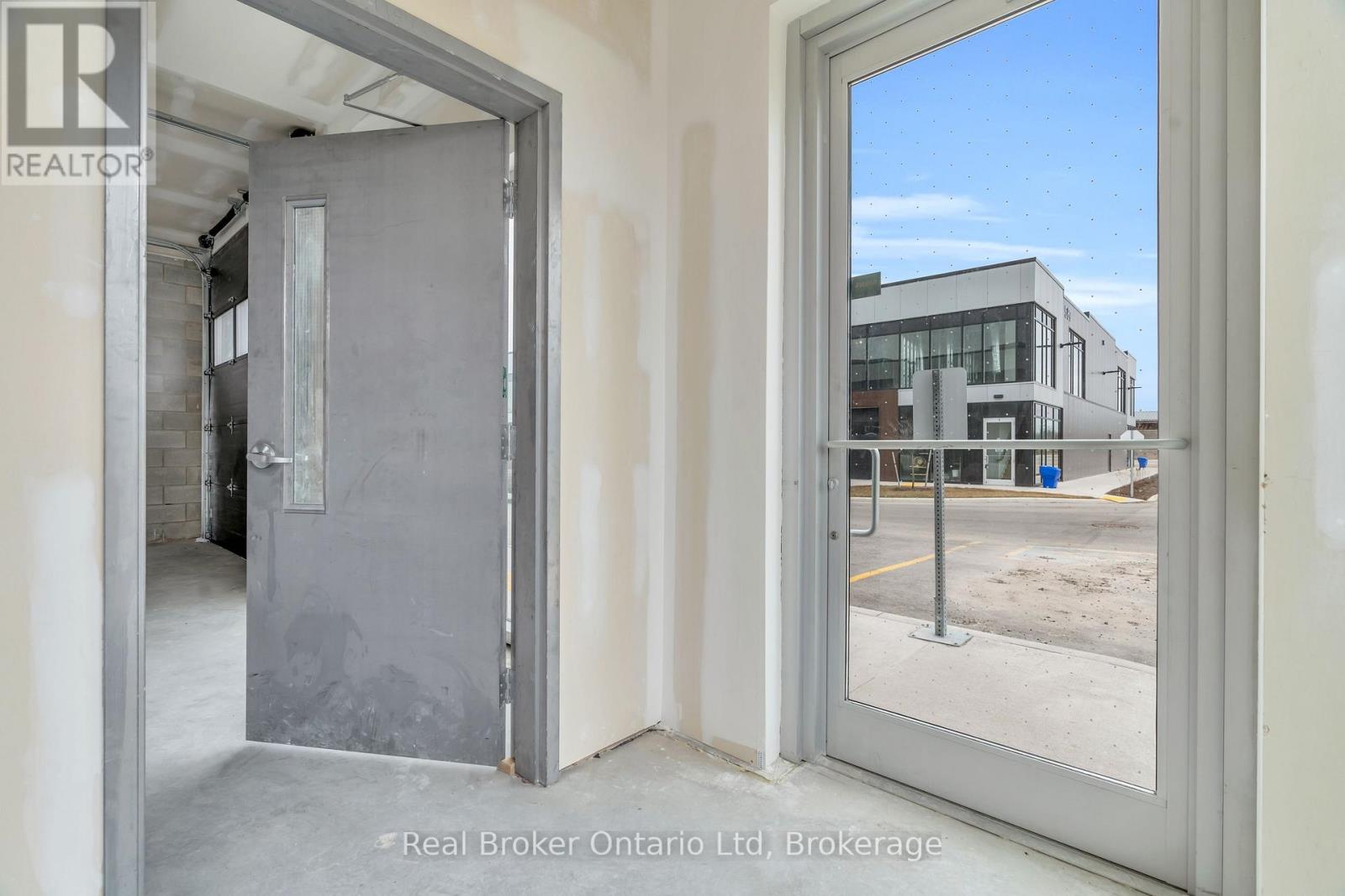 1 - 595 Hanlon Creek Boulevard, Guelph, Ontario  N1C 0A1 - Photo 23 - X12504912