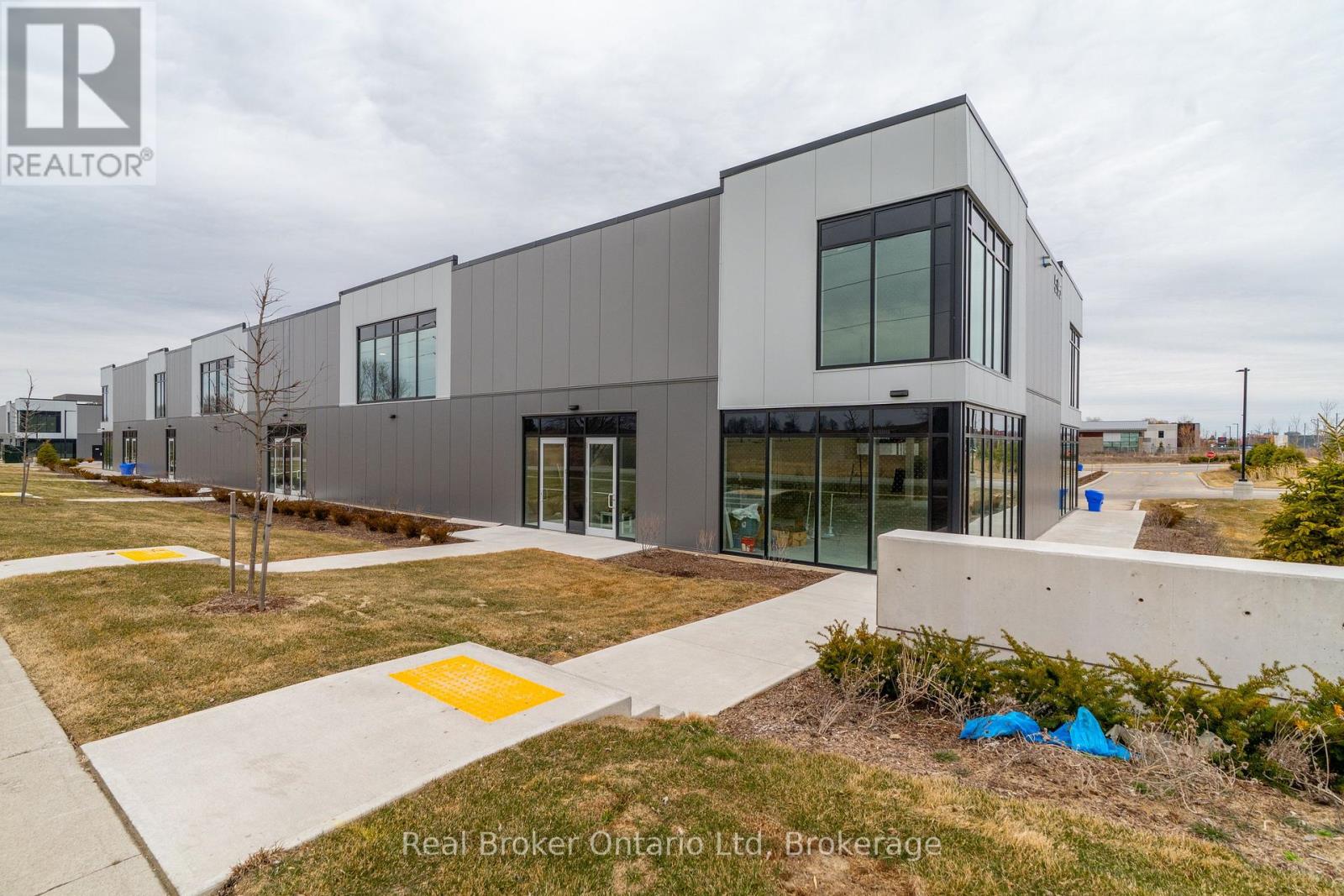 1 - 595 Hanlon Creek Boulevard, Guelph, Ontario  N1C 0A1 - Photo 8 - X12504912