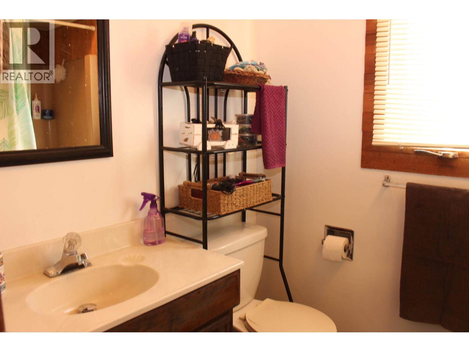 1230 Fox Road, Montrose, British Columbia  V0G 1P0 - Photo 19 - 10366237