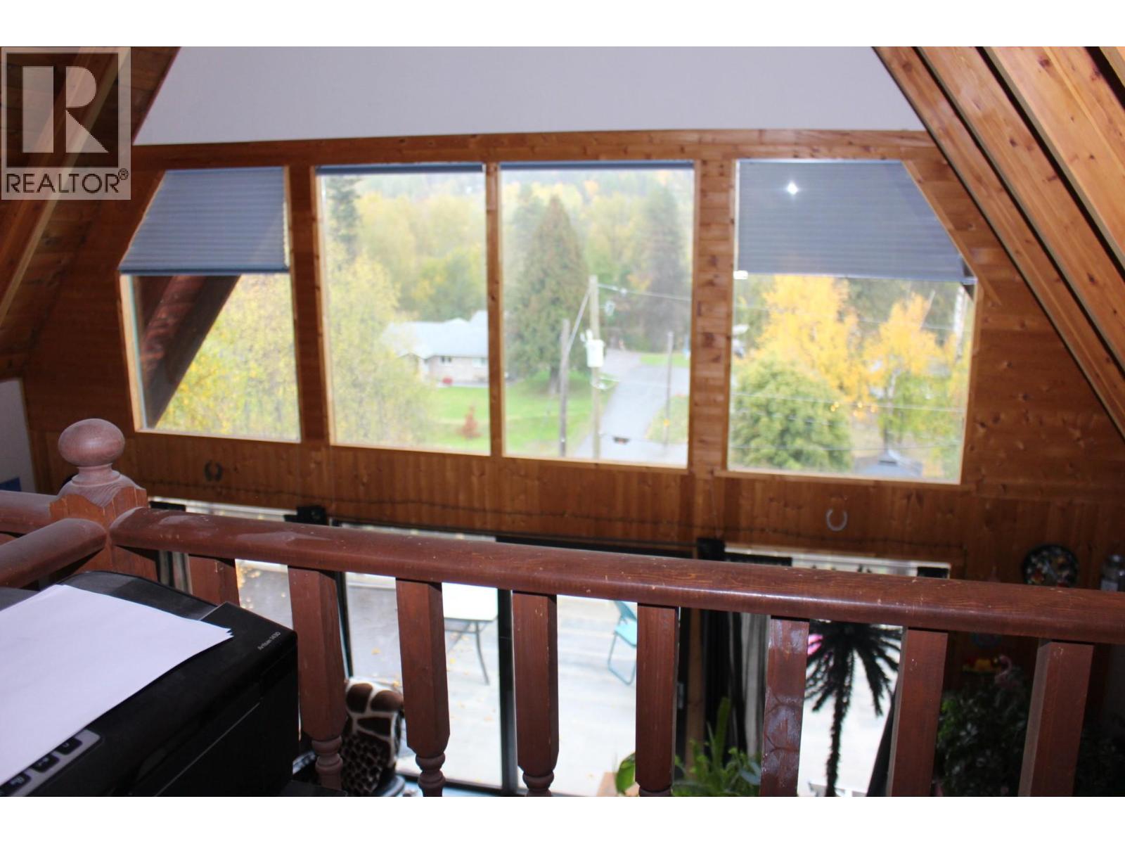 1230 Fox Road, Montrose, British Columbia  V0G 1P0 - Photo 39 - 10366237