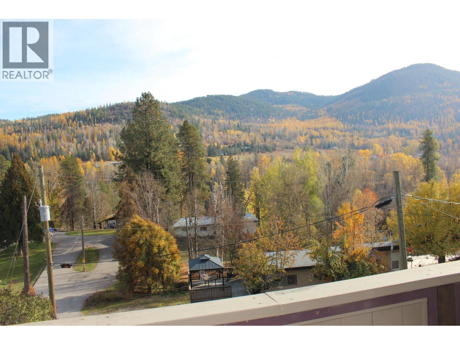 1230 Fox Road, Montrose, British Columbia  V0G 1P0 - Photo 49 - 10366237