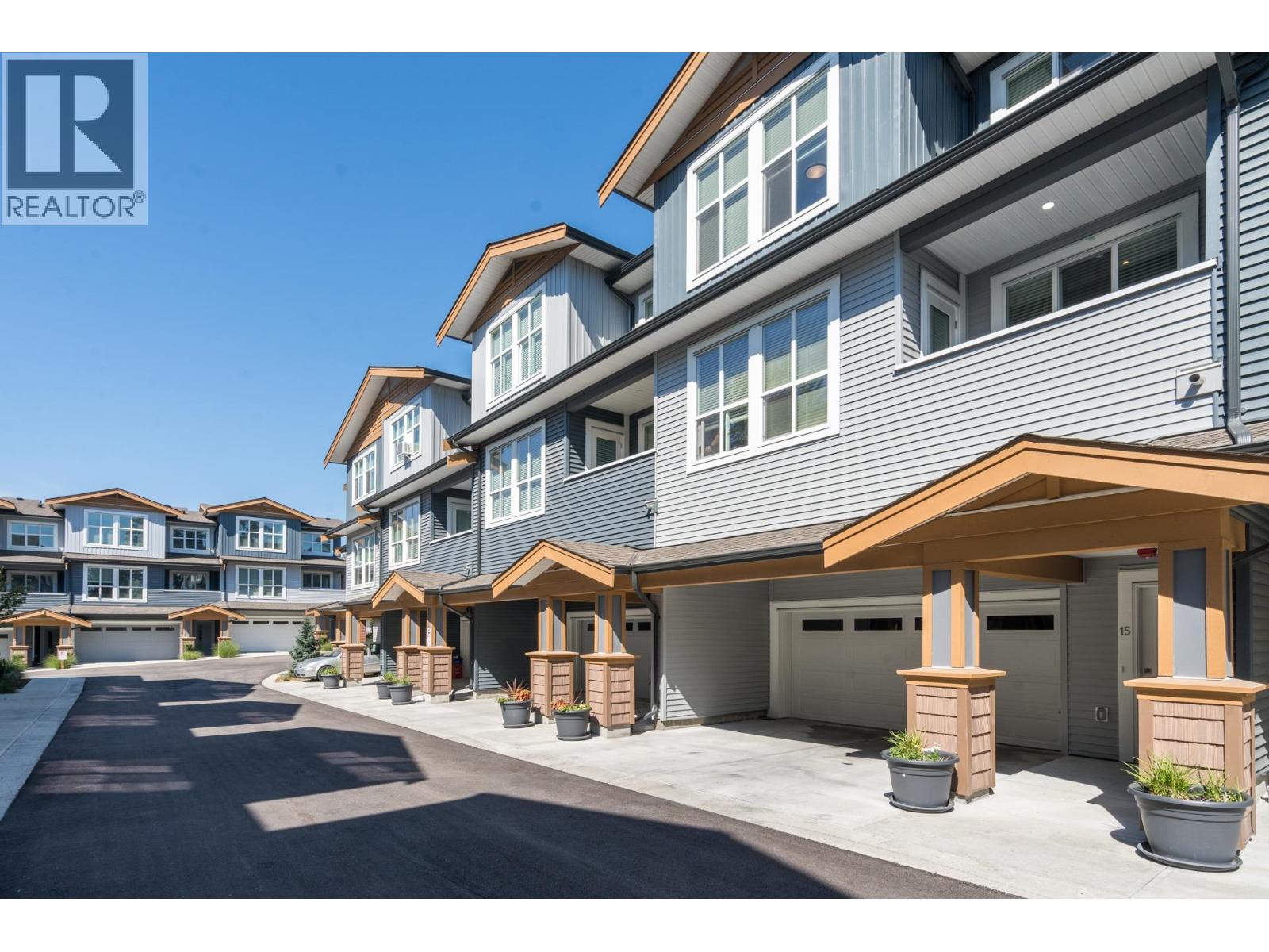 16 24086 104 Avenue, Maple Ridge, British Columbia V2W 1J2 - Photo 2 - R3059427